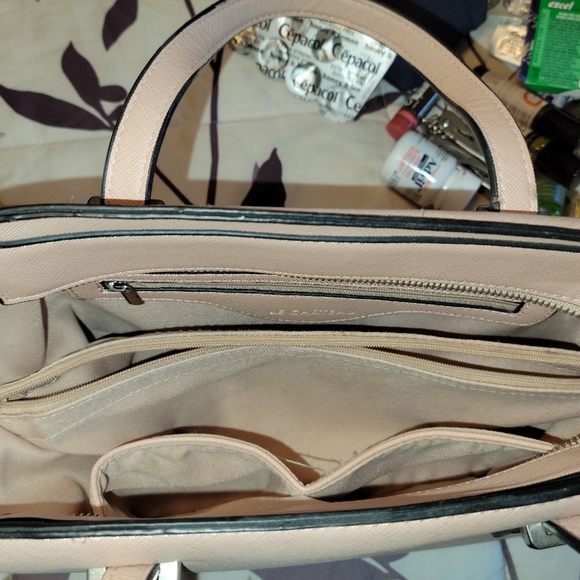 Purse - Picture 2 of 2